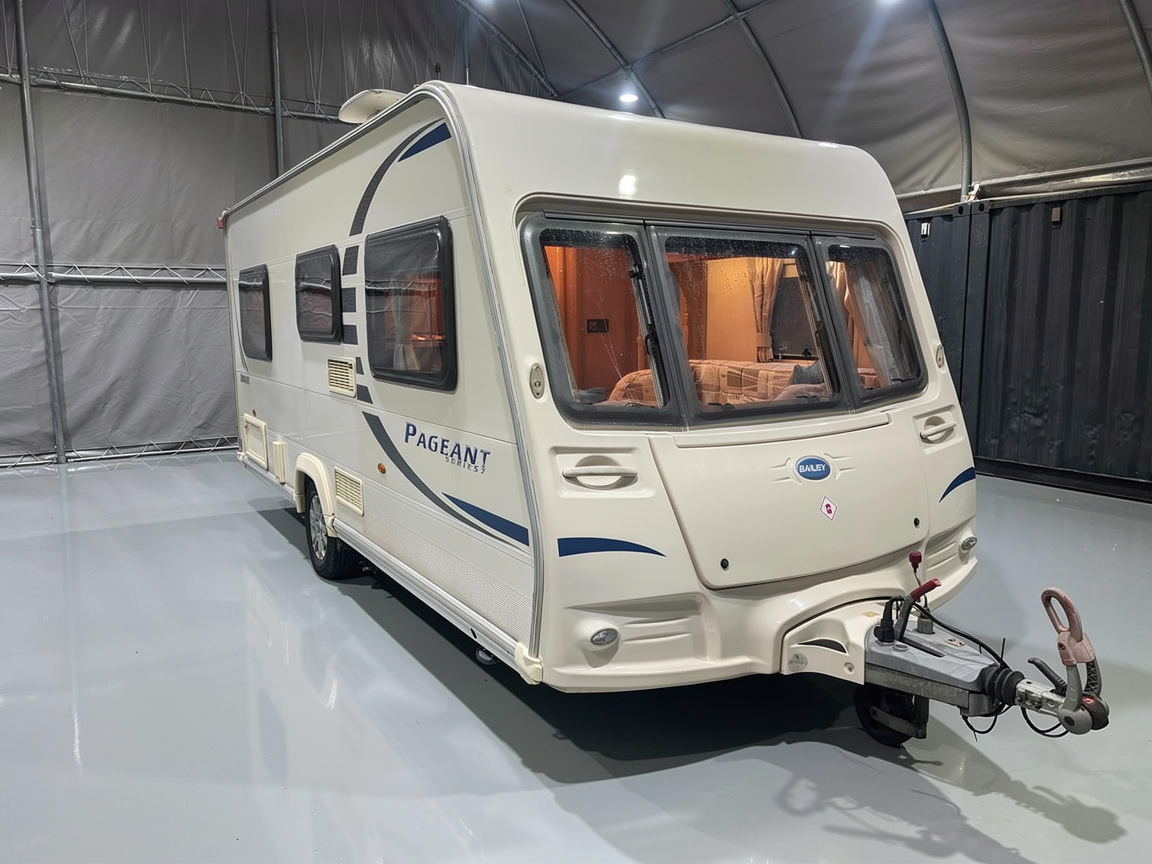 
								Bailey Pageant Bordeaux full									