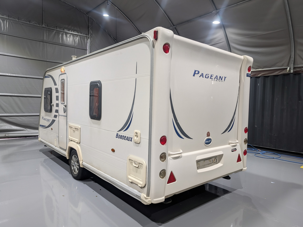 
								Bailey Pageant Bordeaux full									