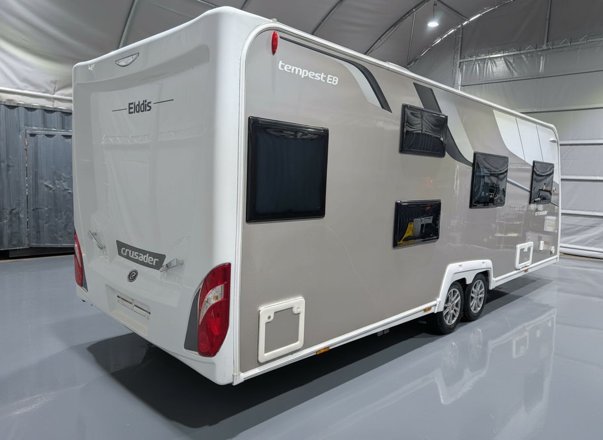 
								Elddis Crusader Tempest EB full									