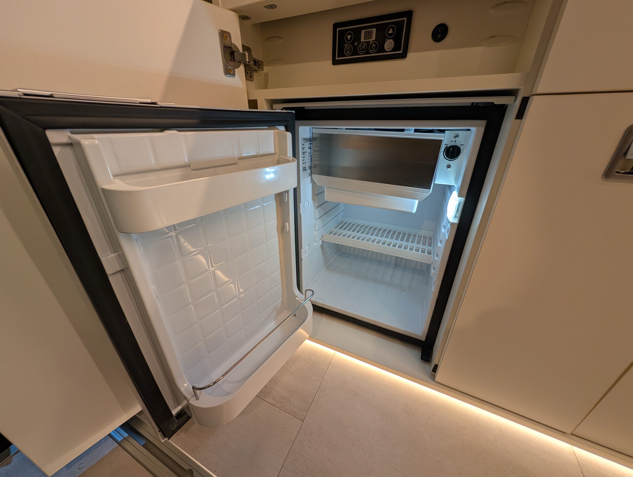 
								Volkswagen Transporter T32 Sportline full									