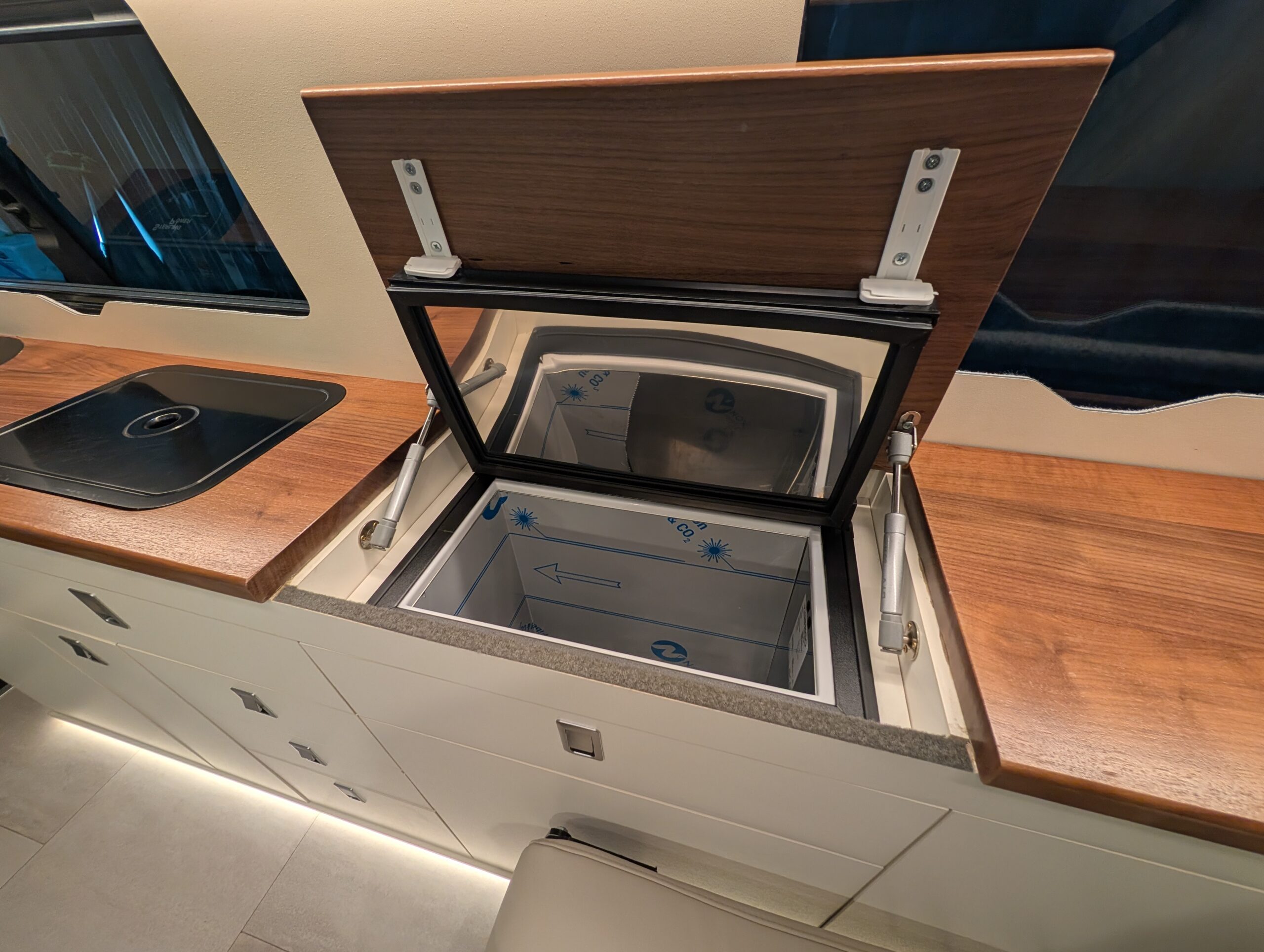 
								Volkswagen Transporter T32 Sportline full									