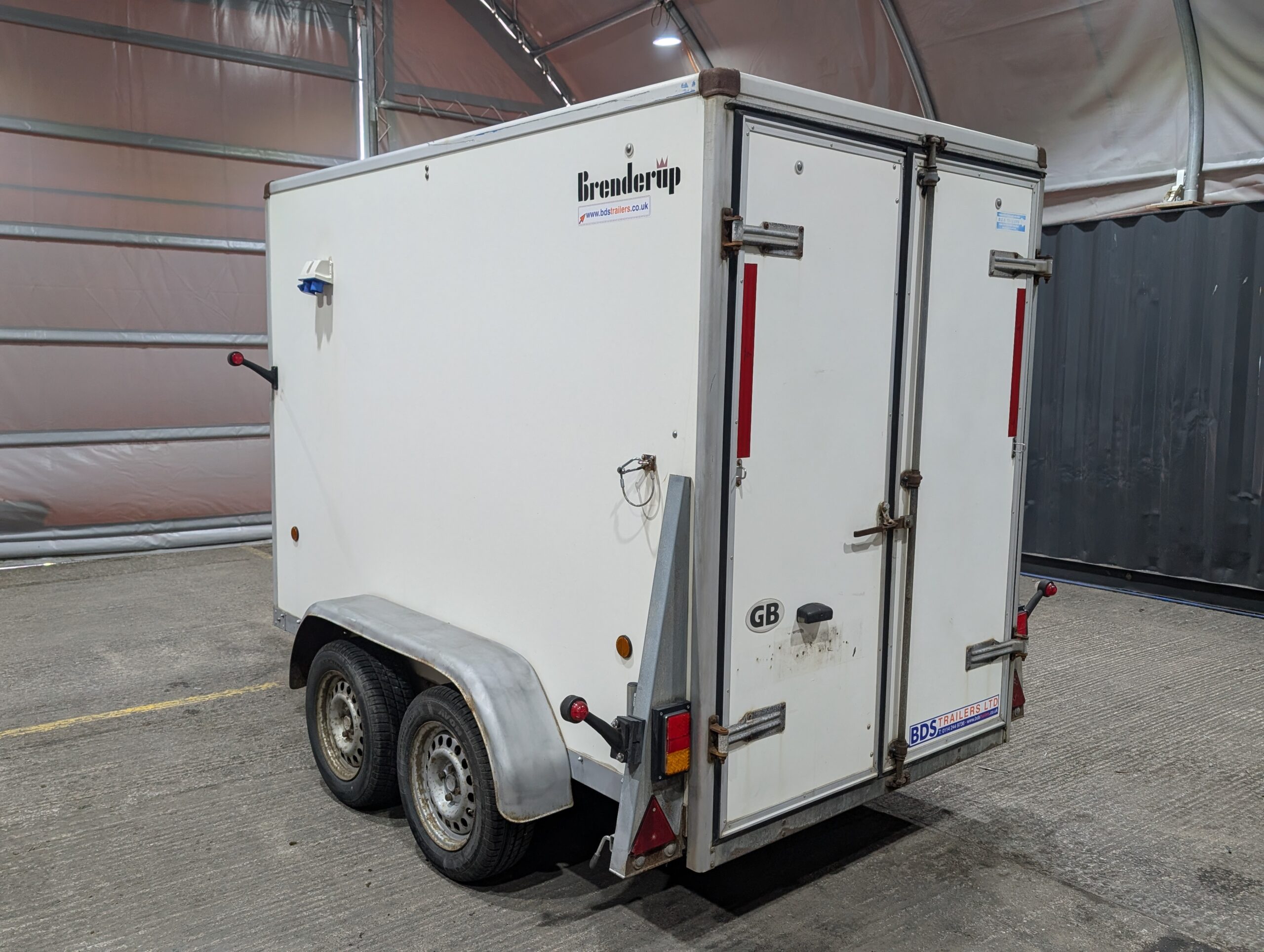 
								Brenderup Box Trailer full									