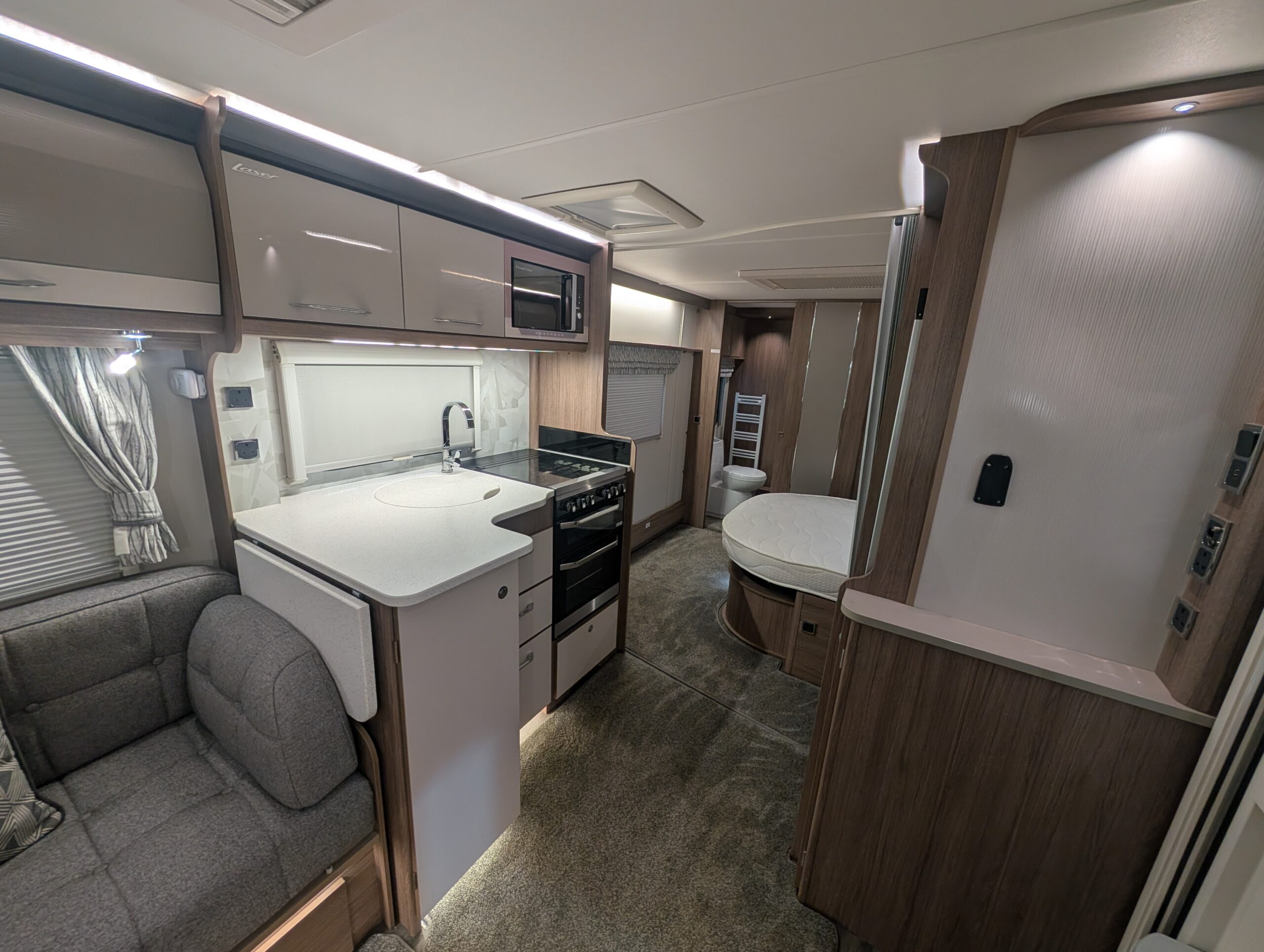 
								Coachman Laser 575 XEL full									
