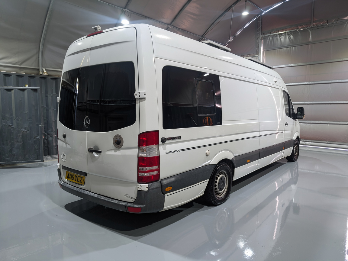 
								Mercedes-Benz Sprinter Campervan Conversion full									