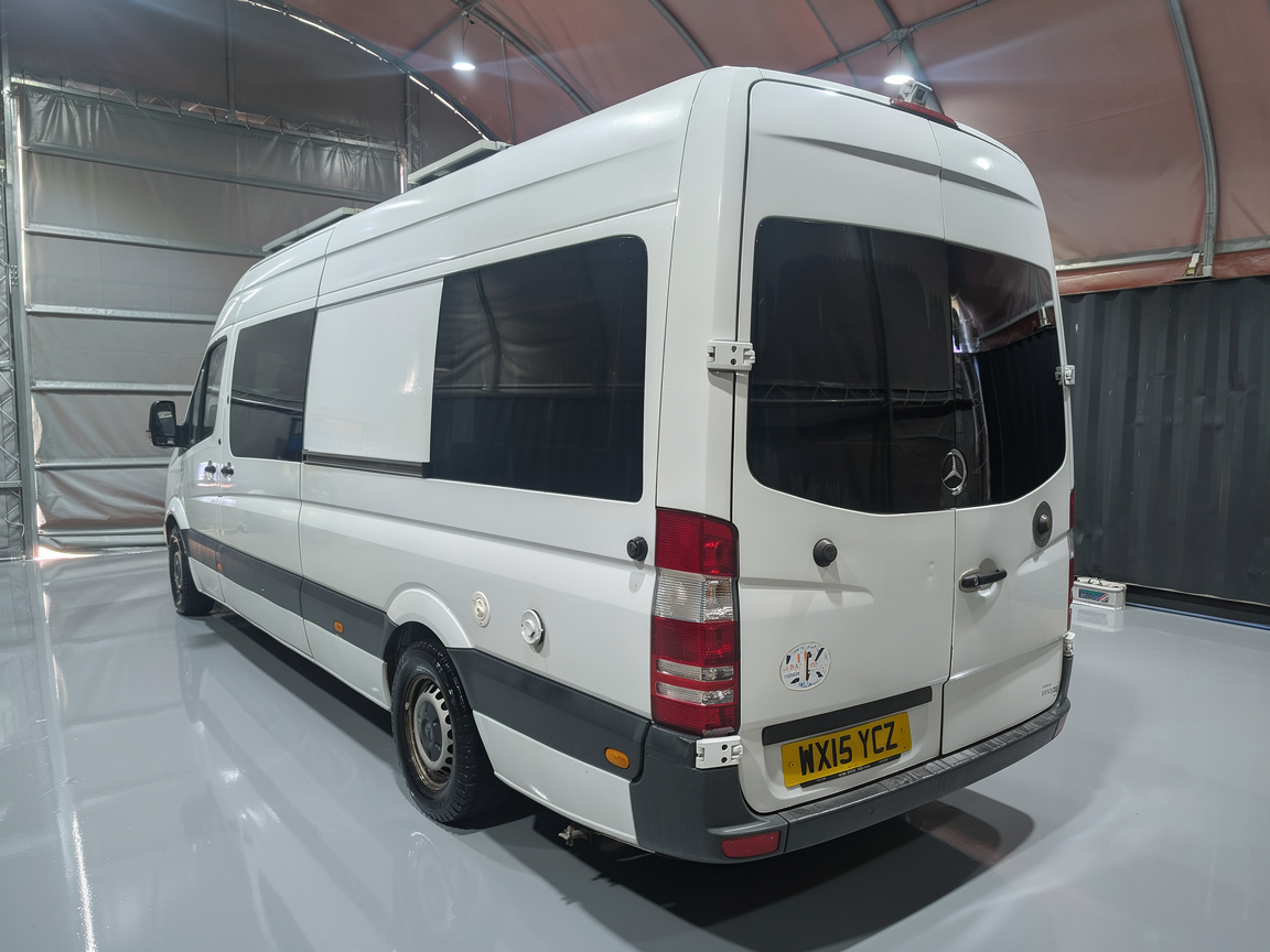 
								Mercedes-Benz Sprinter Campervan Conversion full									