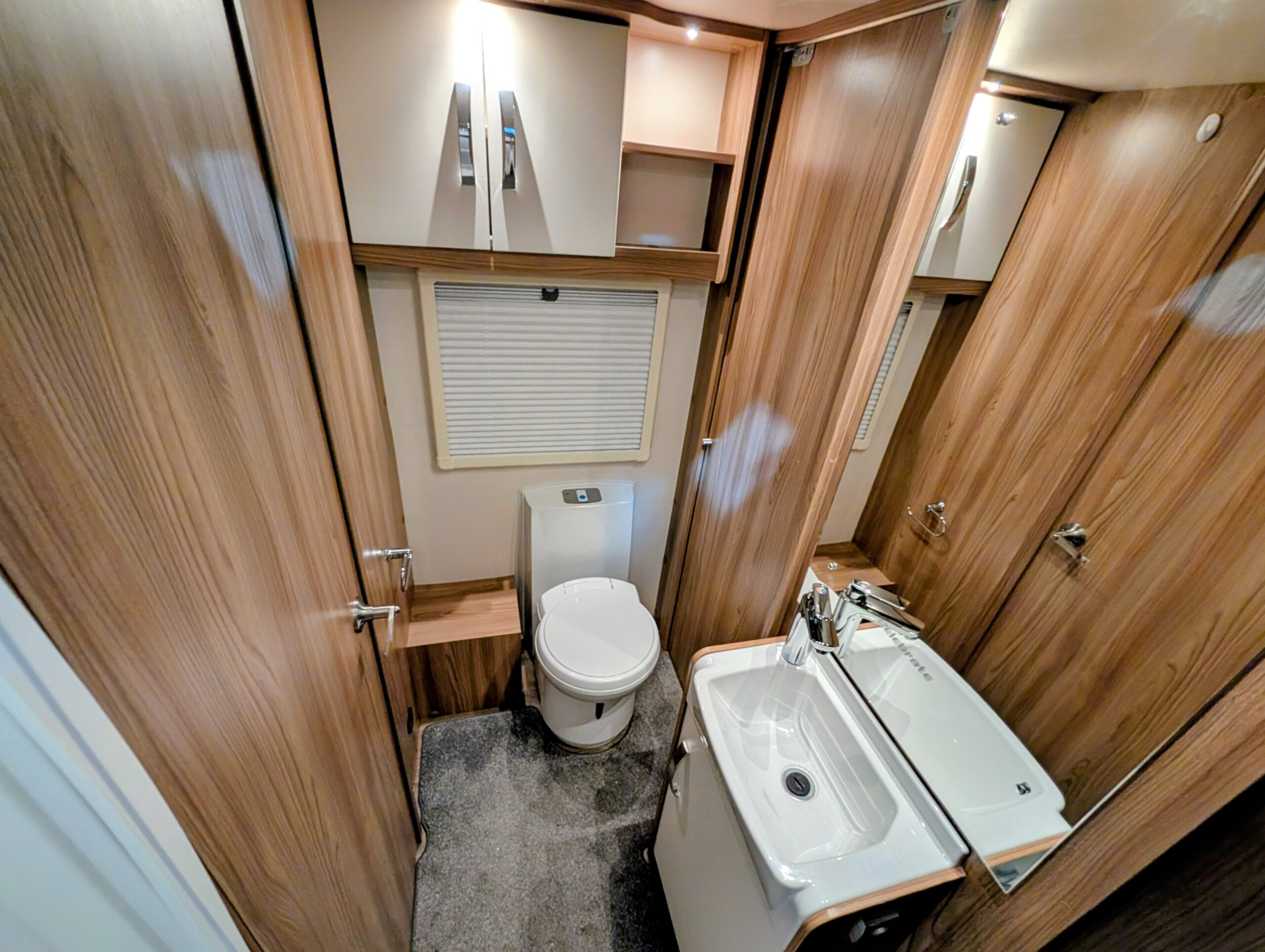 
								Swift Celebrate 4EB full									