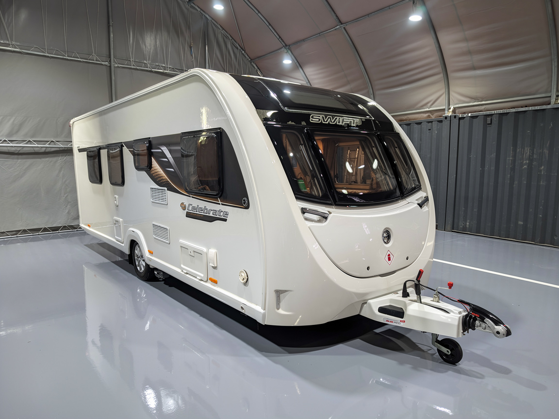 
								Swift Celebrate 4EB full									