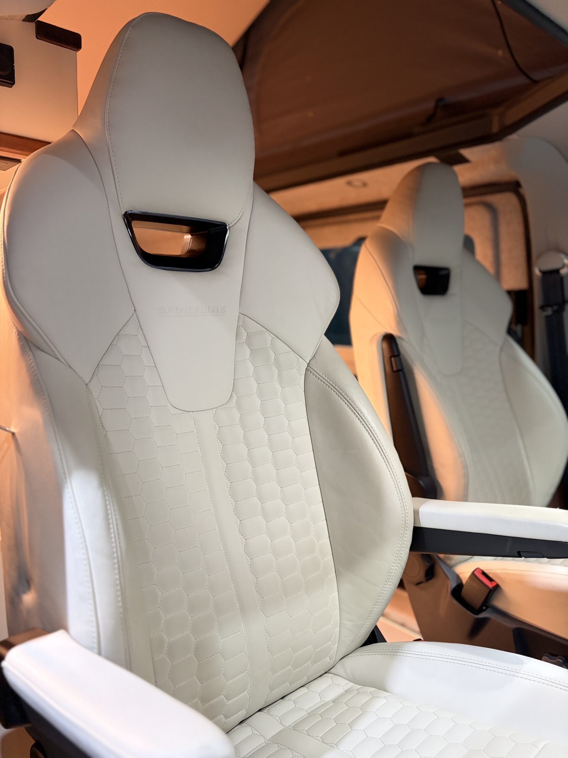 
								Volkswagen Transporter T32 Sportline full									