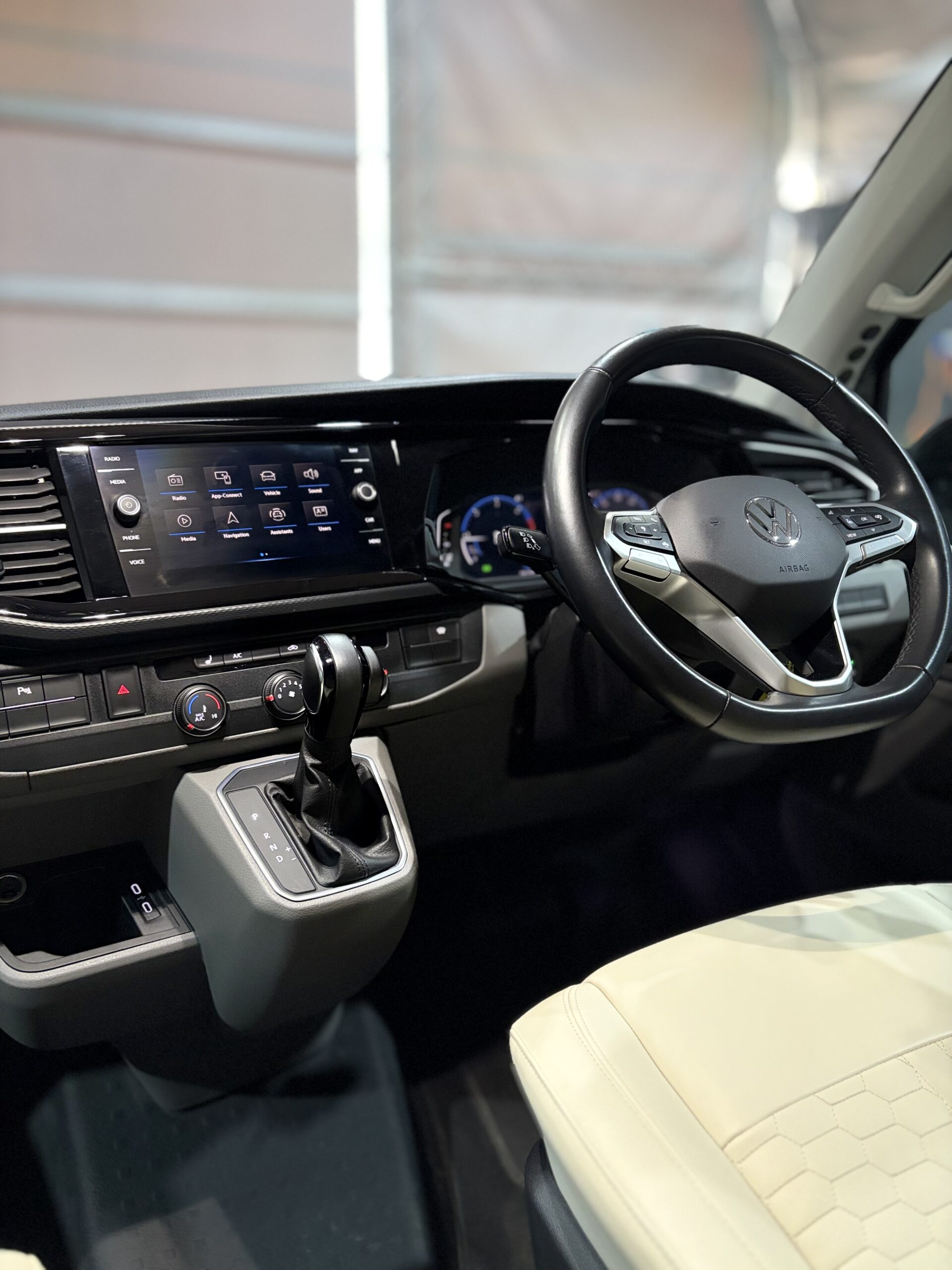 
								Volkswagen Transporter T32 Sportline full									