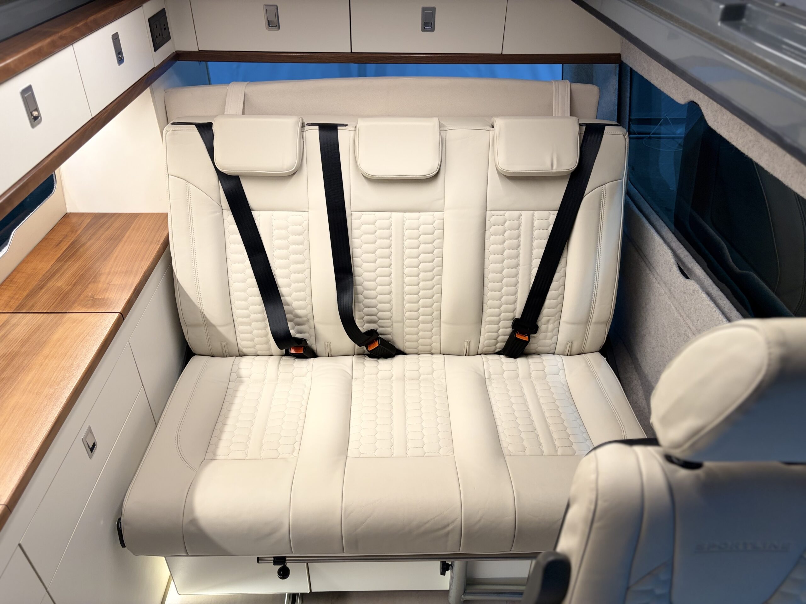 
								Volkswagen Transporter T32 Sportline full									