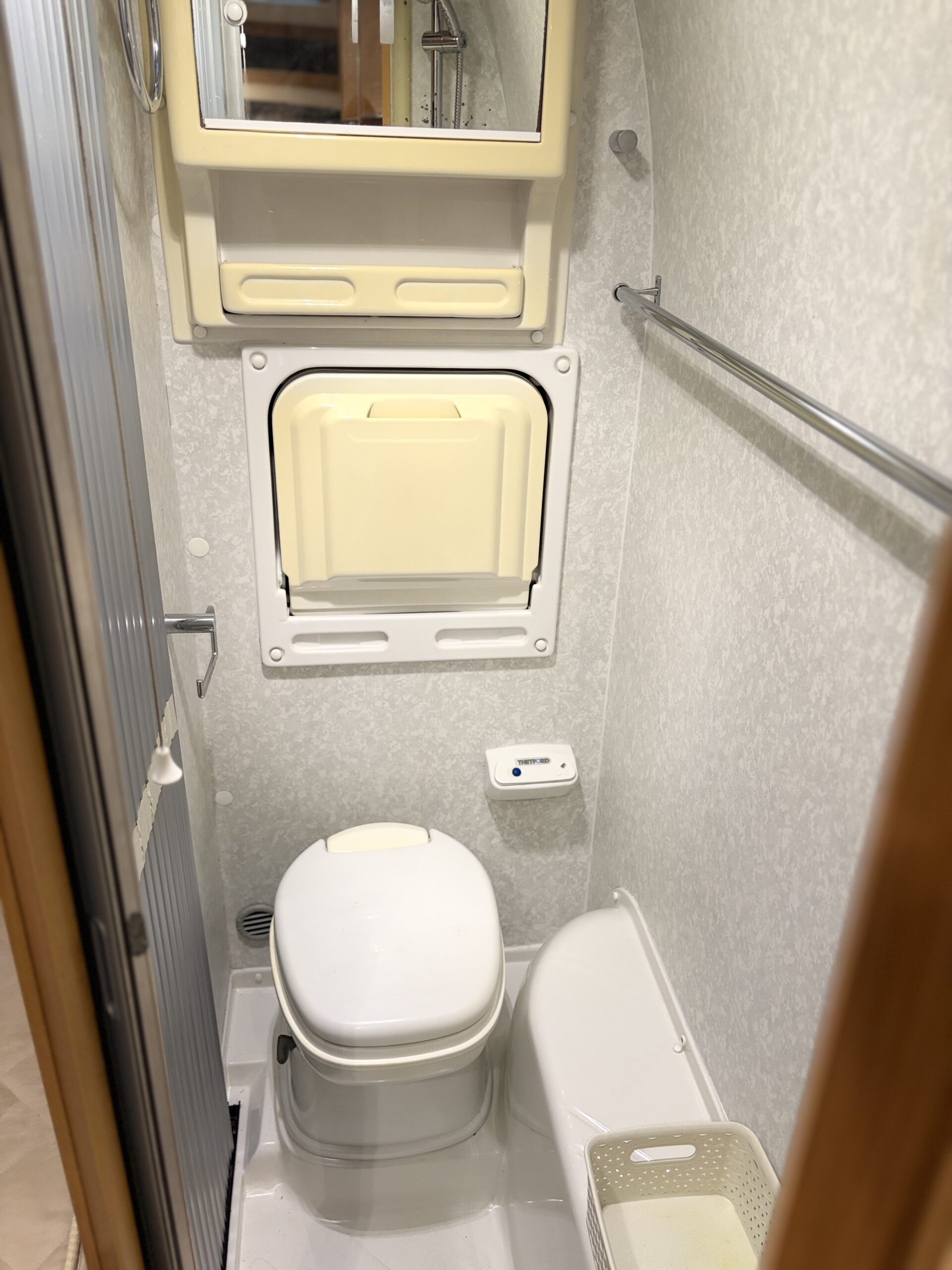 
								Autocruise Alto full									