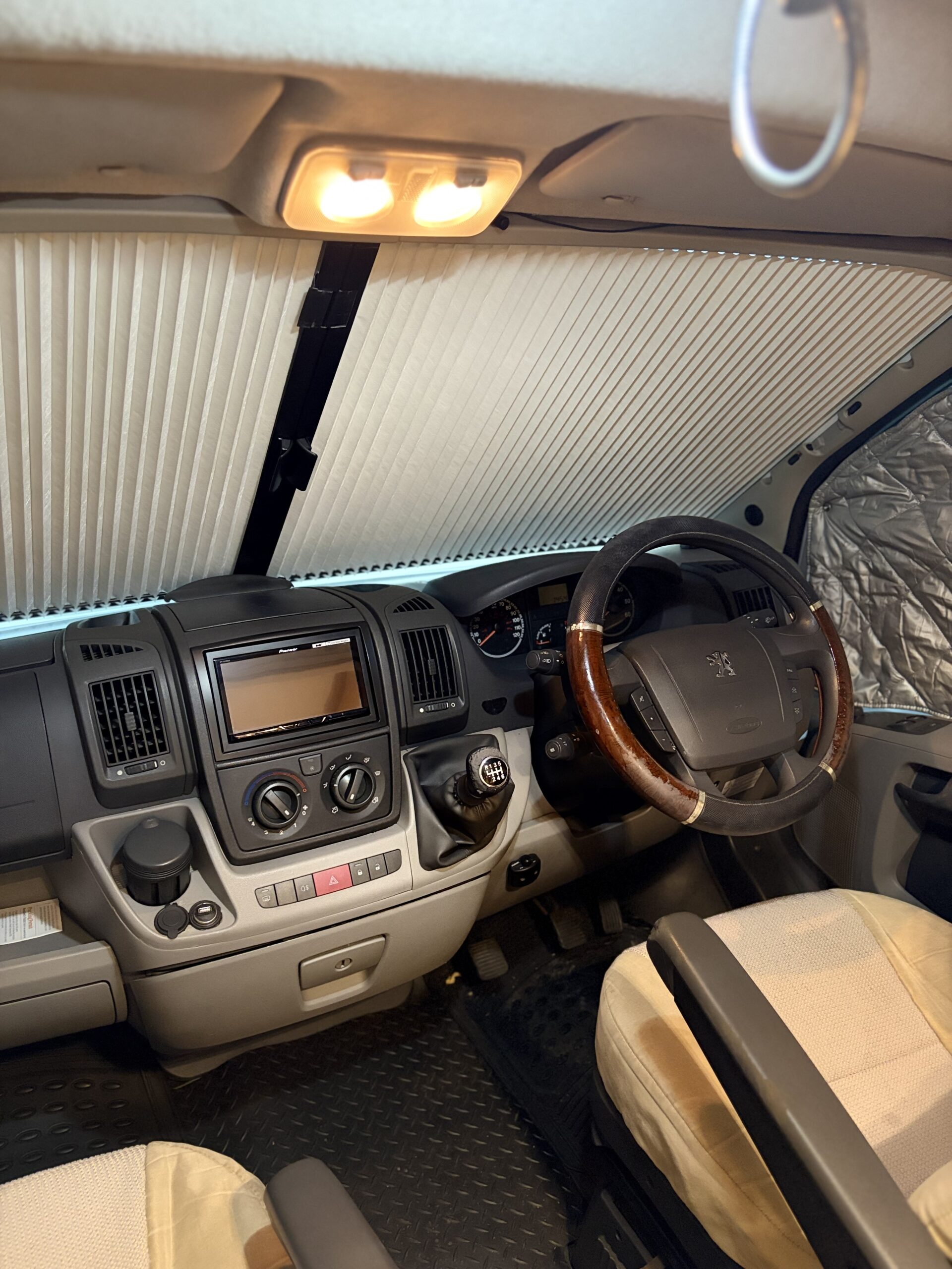 
								Autocruise Alto full									