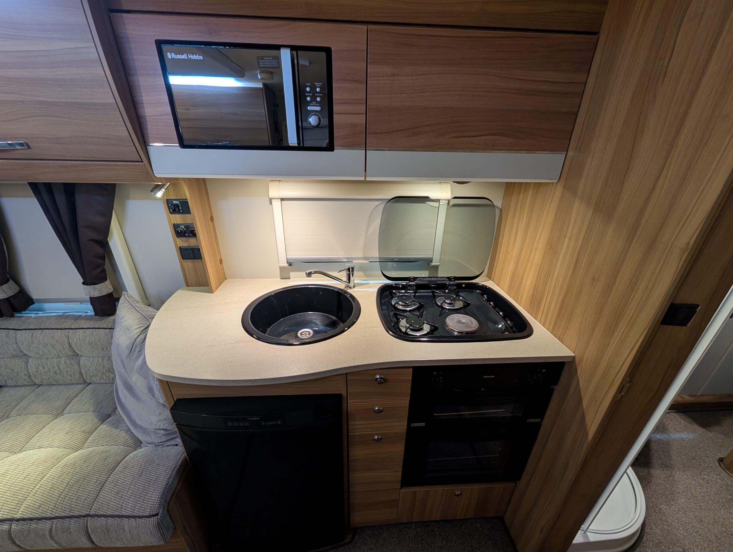 
								Elddis Supreme 550 full									