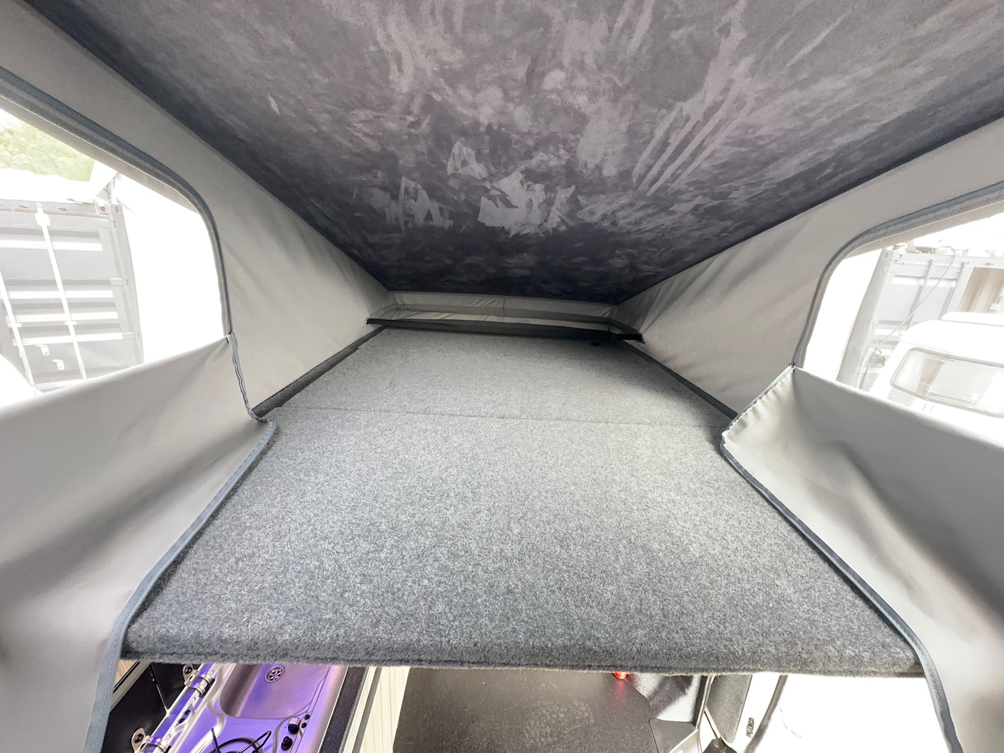 
								Volkswagon T6 Transporter Campervan full									
