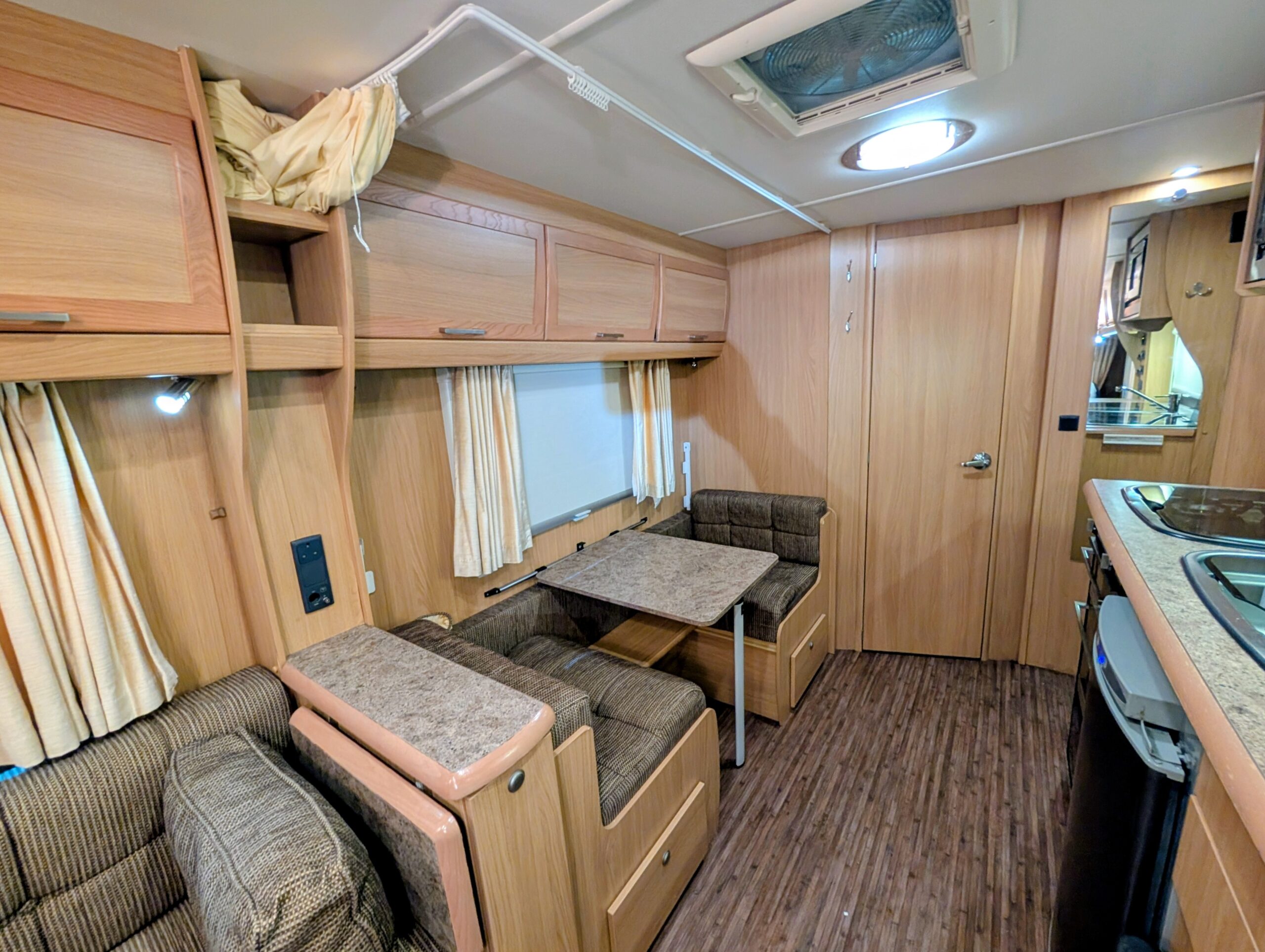 
								Elddis Odyssey 524 full									