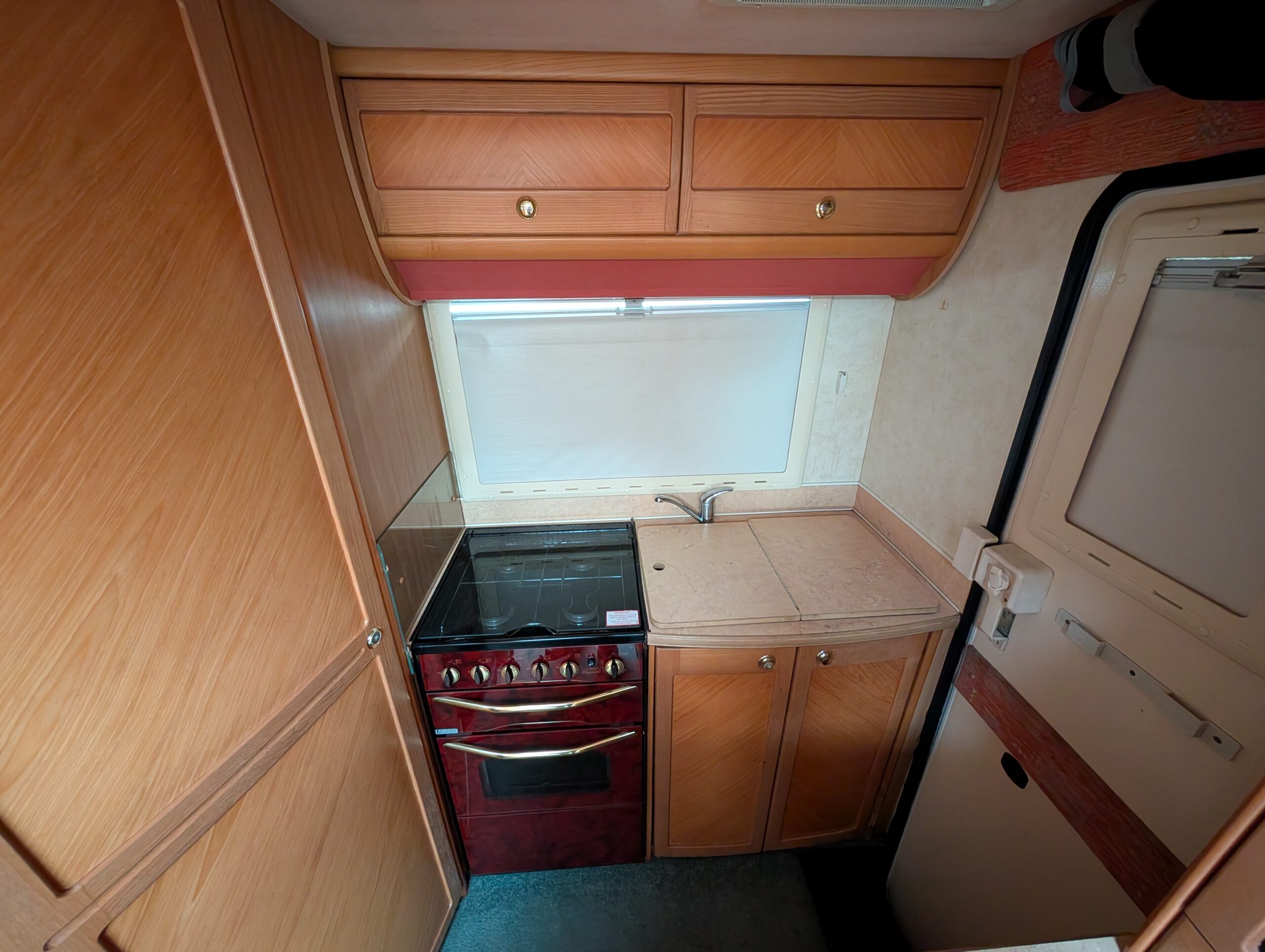 
								Ford Transit Auto-Sleeper full									