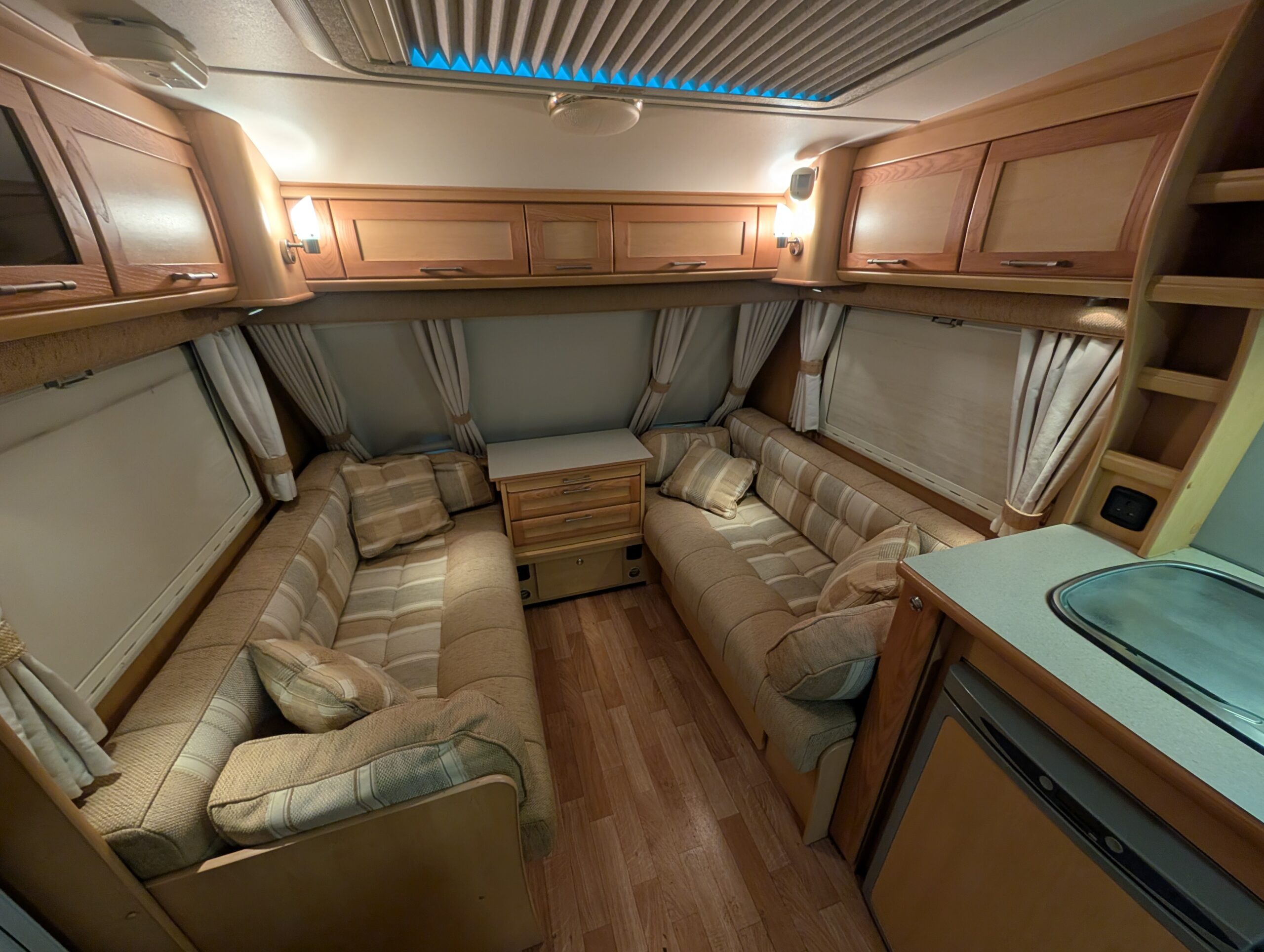 
								Elddis Odyssey 544 full									