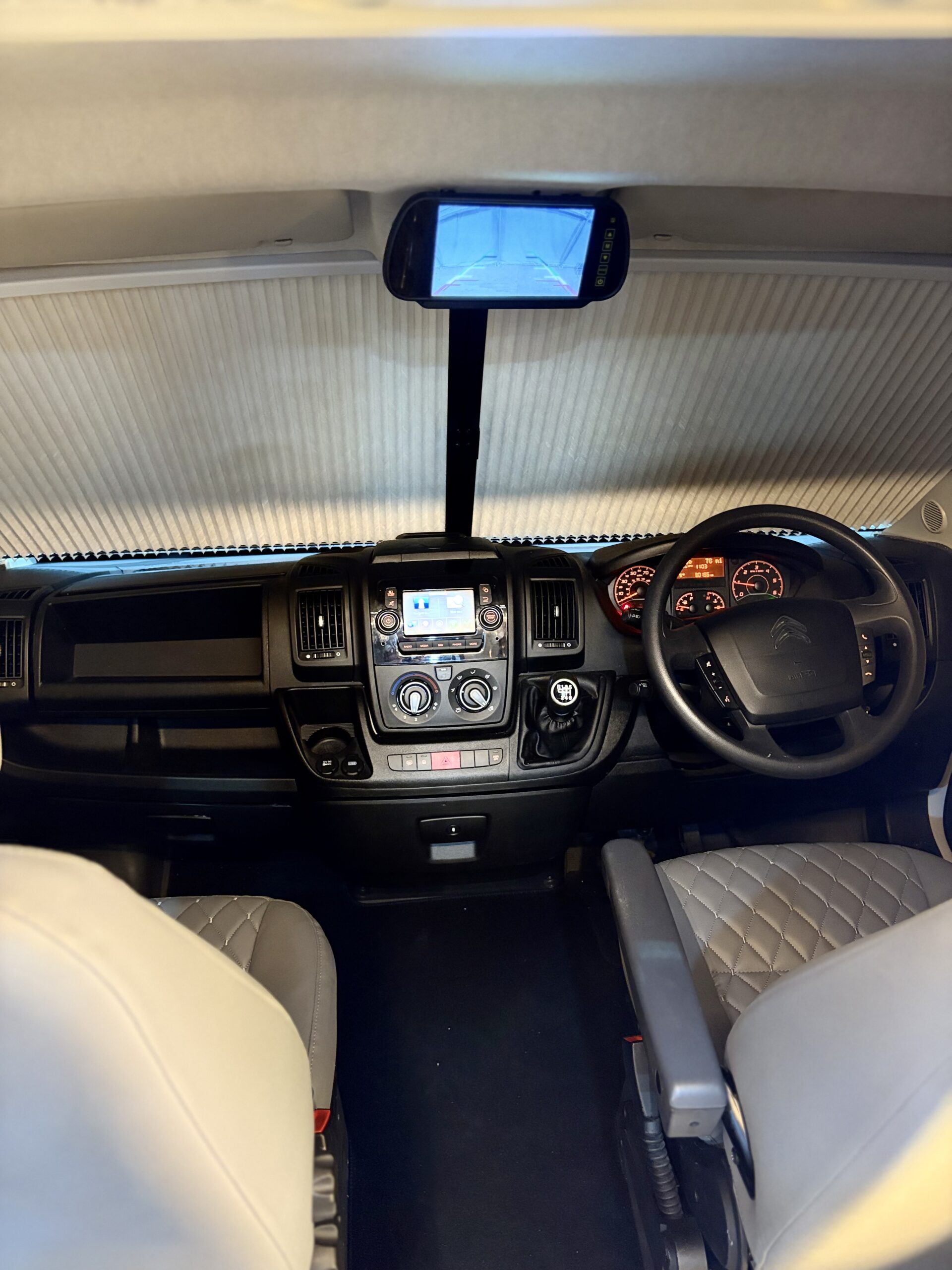 
								Citroen Relay Adventure full									