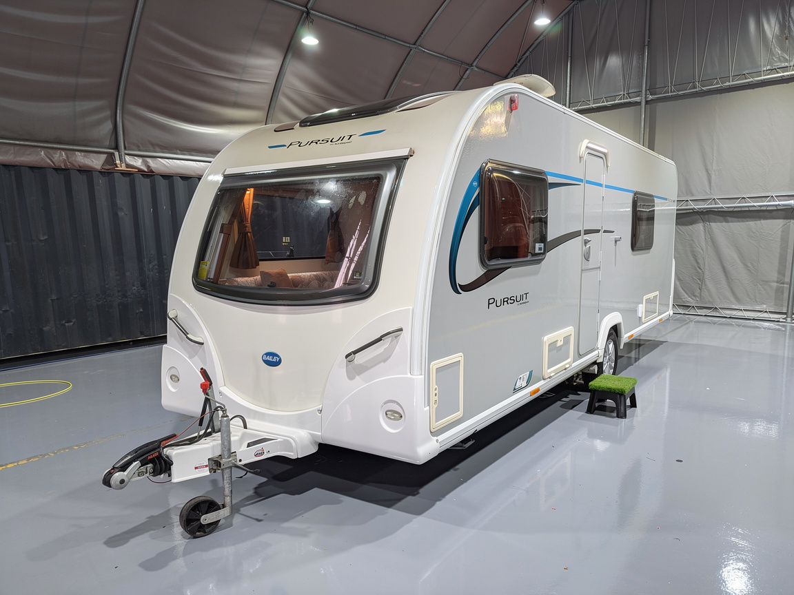 Used Caravan For Sale Manchester-Bailey Pursuit 530-4 fixed bed caravan