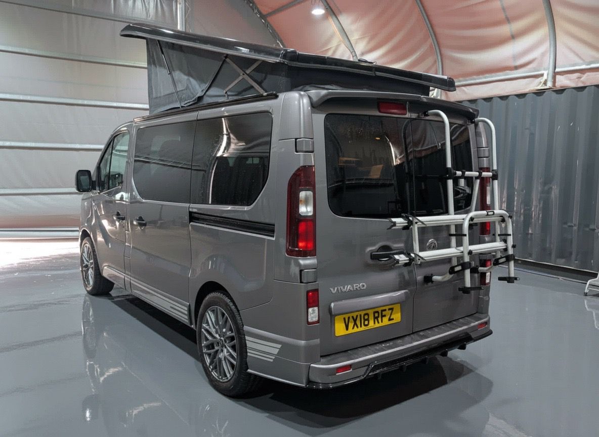 
								Vauxhall Vivaro Campervan full									