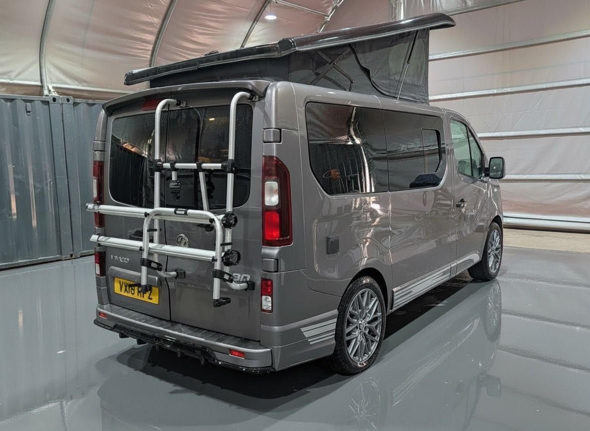 
								Vauxhall Vivaro Campervan full									