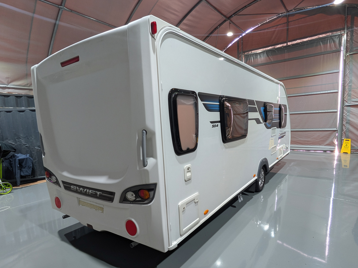 
								Swift Celebration 584 full									