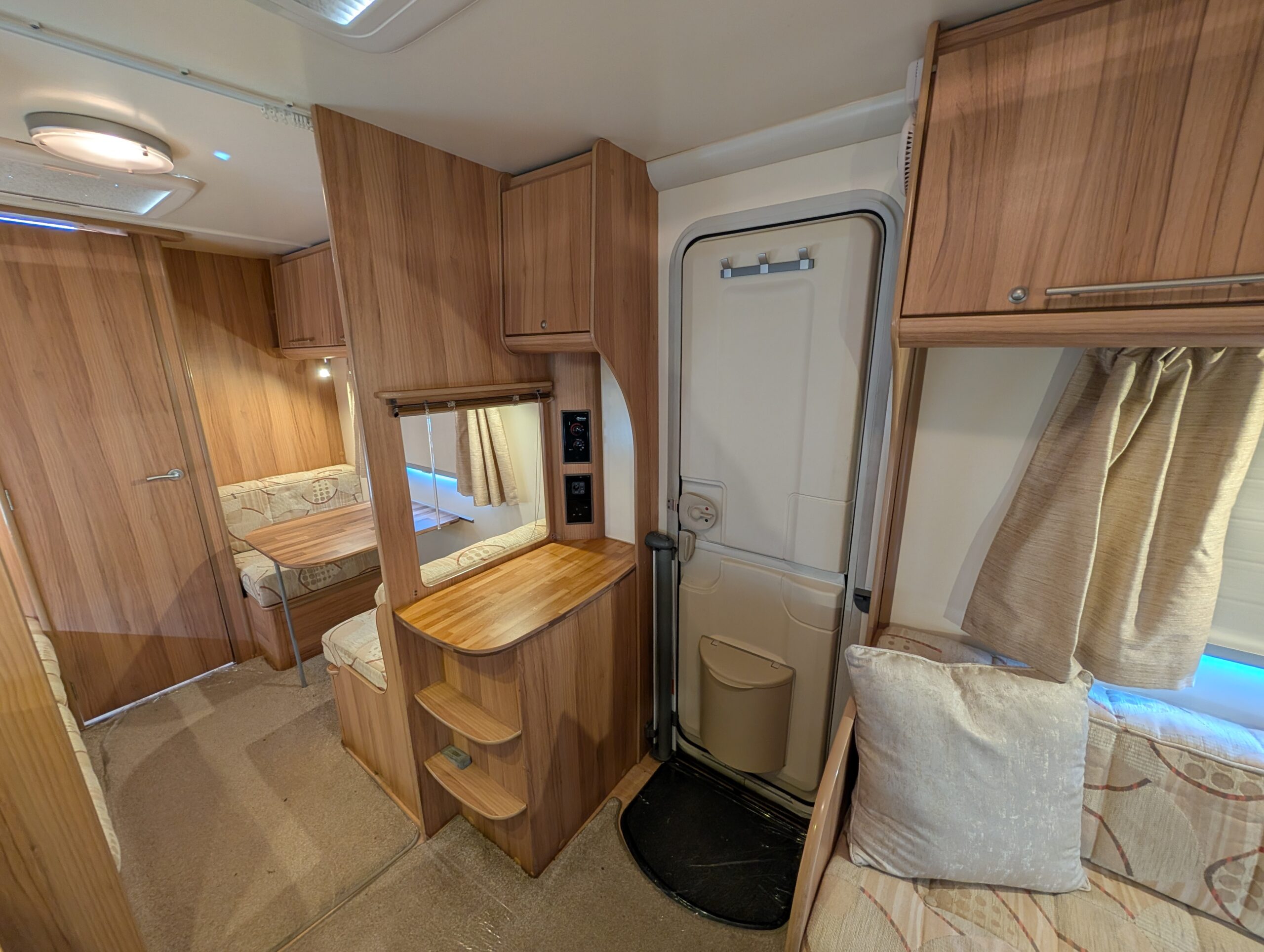
								Bailey Orion 460-5 full									