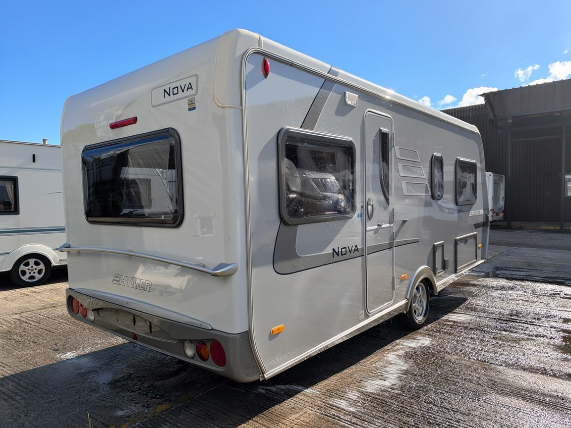 
								Hymer Nova full									