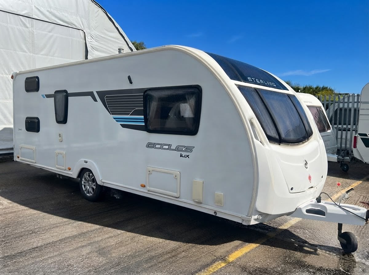 
								Sterling Eccles Lux 586 full									