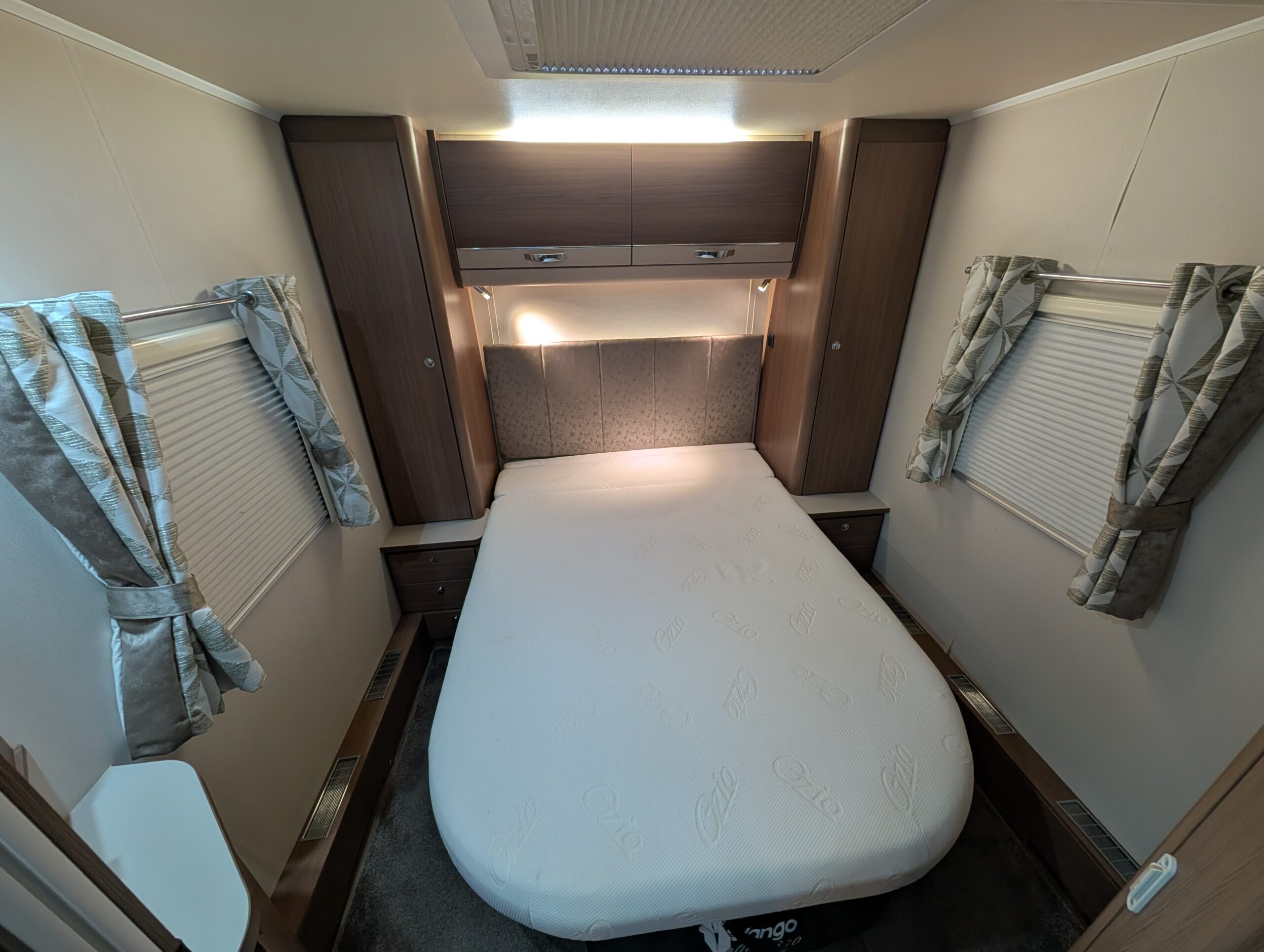 
								Elddis Affinity 550 full									